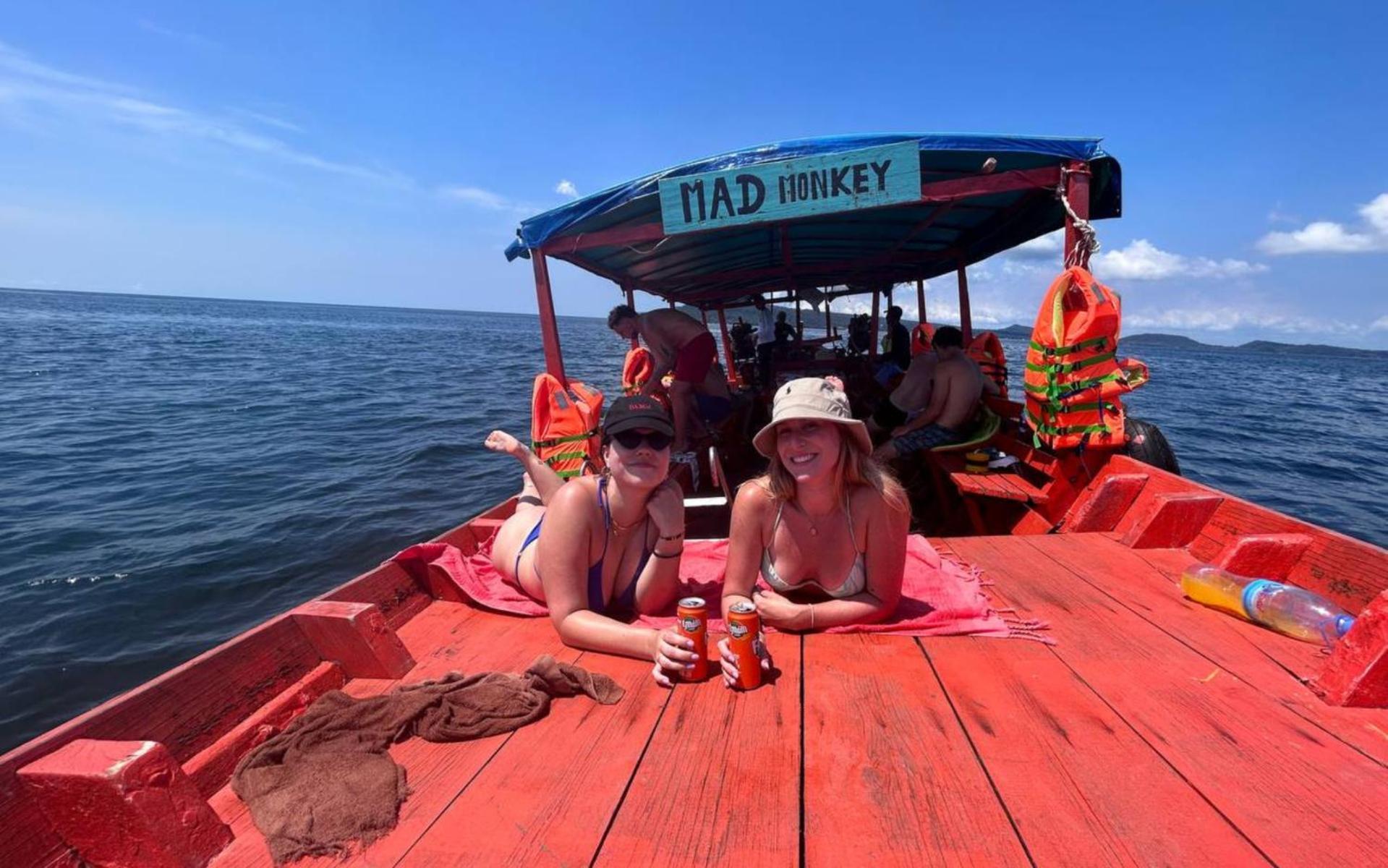 旅馆 Mad Monkey Koh Rong *